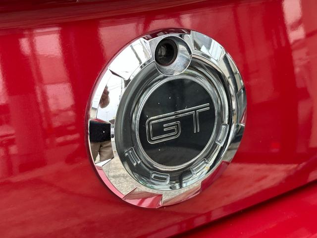 マスタング Ｖ８　ＧＴ　プレミアム　黒革シート　正規Ｄ車　純正１８ＡＷ　４．６Ｌ（14枚目）
