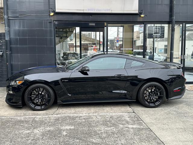 マスタング シェルビーGT350 レカロシート ブレンボ 6速MT NA5.2Lフラットプレーンクランクエンジン アップルカープレイ アンドロイドオート 走行履歴確認書付き(3枚目)