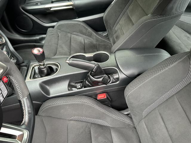 マスタング シェルビーGT350 レカロシート ブレンボ 6速MT NA5.2Lフラットプレーンクランクエンジン アップルカープレイ アンドロイドオート 走行履歴確認書付き(28枚目)