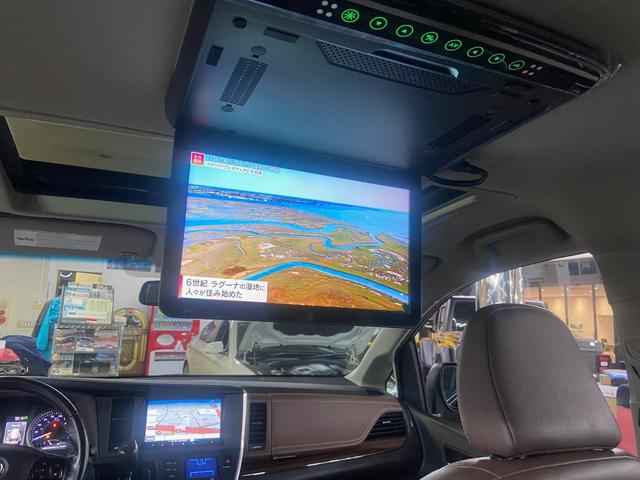 シエナ リミテッド　ダブルサンルーフ　ブラウンレザーインテリア　両側パワースライドドア　社外９インチワイドナビＴＶ　フリップダウンモニター　バック＆サイドカメラ　ＥＴＣ　ＡＣＣ　ＢＳＭ　ＬＤＡ（29枚目）