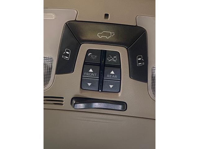 シエナ リミテッド　ダブルサンルーフ　ブラウンレザーインテリア　両側パワースライドドア　社外９インチワイドナビＴＶ　フリップダウンモニター　バック＆サイドカメラ　ＥＴＣ　ＡＣＣ　ＢＳＭ　ＬＤＡ（35枚目）