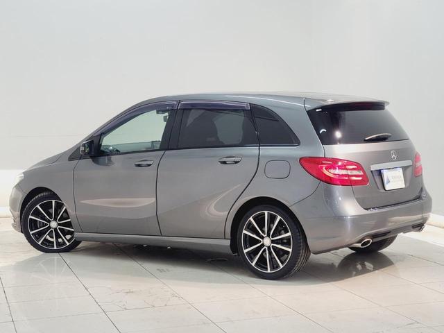 Bクラス B180 スポーツ ナイトパッケージ レーダーP 純正HDDナビ Bカメラ 地デジ ディストロニックプラス ブラインドスポットアシスト 衝突被害軽減ブレーキ Bi-xenonヘッドライト ハーフレザーシート M付きパワーシート 18AW(27枚目)