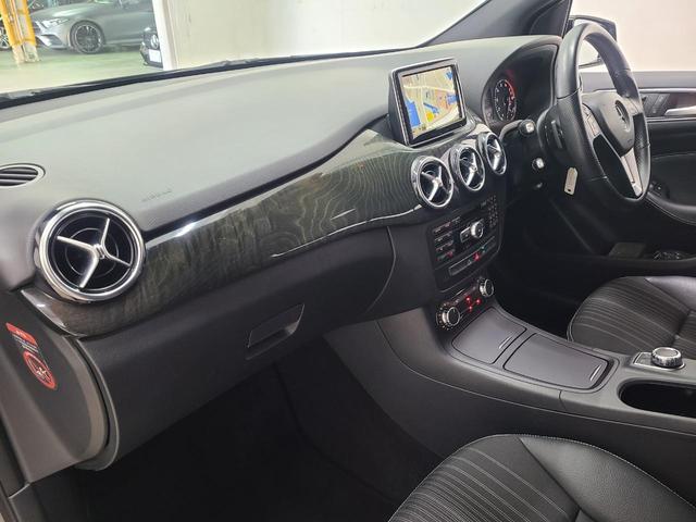 Bクラス B180 スポーツ ナイトパッケージ レーダーP 純正HDDナビ Bカメラ 地デジ ディストロニックプラス ブラインドスポットアシスト 衝突被害軽減ブレーキ Bi-xenonヘッドライト ハーフレザーシート M付きパワーシート 18AW(58枚目)