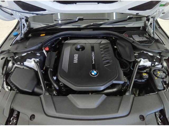 ７シリーズ ７４０ｉ　下取　サンルーフ　純正ナビ　地デジ　３６０度カメラ　ブラウンレザー　シートヒーター　シートクーラー　インテリジェントセーフティ　ＨＵＤ　ＡＣＣ　ＬＥＤライト　ミラーＥＴＣ　ＷＡＬＤ２２ＡＷ　禁煙車（21枚目）