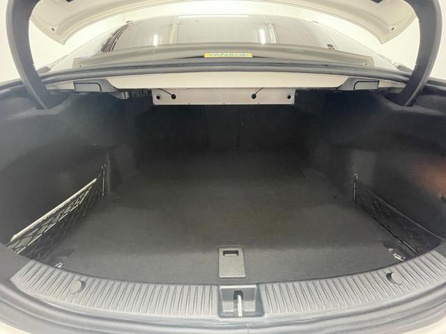 Ｃクラス Ｃ２２０ｄアバンギャルド　ＡＭＧライン　レーダーＰ　キーレスＧＯ　純正ナビ　地デジ　Ｂカメラ　レザーシート　シートヒーター　ＰＴＳ　ＬＥＤライト　ＨＵＤ　　ＥＴＣ　Ｂｌｕｅｔｏｏｔｈ　１８ＡＷ（25枚目）