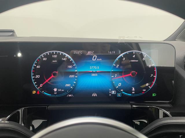 Ｂクラス Ｂ１８０　レーダーＰ　　キーレスＧＯ　純正ナビ　地デジ　ＥＴＣ　Ｂカメラ　ハーフレザー　メモリ付きパワーシート　シートヒーター　　ＬＥＤライト　Ｂｌｕｅｔｏｏｔｈ　ＰＴＳ　　禁煙車　１７ＡＷ（24枚目）