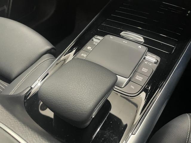 Ｂクラス Ｂ１８０　レーダーＰ　　キーレスＧＯ　純正ナビ　地デジ　ＥＴＣ　Ｂカメラ　ハーフレザー　メモリ付きパワーシート　シートヒーター　　ＬＥＤライト　Ｂｌｕｅｔｏｏｔｈ　ＰＴＳ　　禁煙車　１７ＡＷ（28枚目）