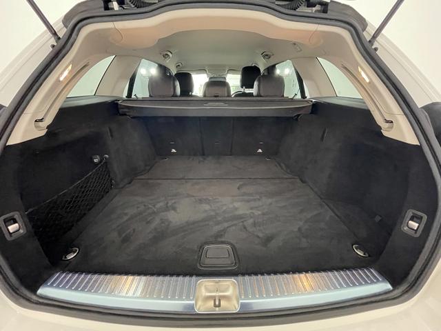 Ｃクラスステーションワゴン Ｃ２００ステーションワゴン　アバンギャルド　レーダーＰ　キーレスＧＯ　純正ナビ　地デジ　Ｂカメラ　ハーフレザー　シートヒーター　ＰＴＳ　電動リアゲート　ＬＥＤライト　ＥＴＣ　Ｂｌｕｅｔｏｏｔｈ　１７ＡＷ（19枚目）