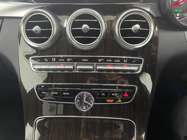 Ｃクラスステーションワゴン Ｃ２００ステーションワゴン　アバンギャルド　レーダーＰ　キーレスＧＯ　純正ナビ　地デジ　Ｂカメラ　ハーフレザー　シートヒーター　ＰＴＳ　電動リアゲート　ＬＥＤライト　ＥＴＣ　Ｂｌｕｅｔｏｏｔｈ　１７ＡＷ（29枚目）