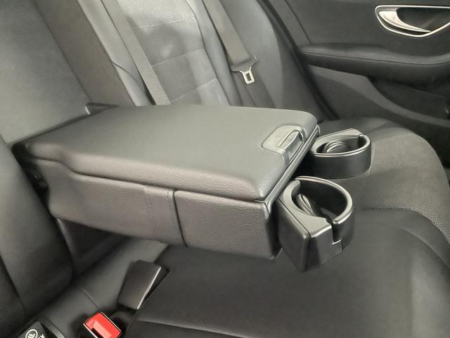 Ｃクラス Ｃ２００アバンギャルド　ベーシックＰ　レーダーＰ　キーレスＧＯ　純正ナビ　地デジ　Ｂカメラ　ハーフレザー　シートヒーター　ＰＴＳ　ＬＥＤライト　　Ｂｌｕｅｔｏｏｔｈ　禁煙車　１７ＡＷ（18枚目）