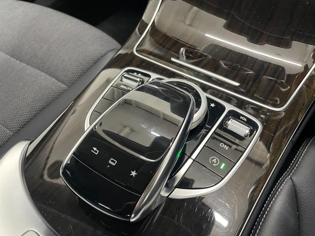 Ｃクラス Ｃ２００アバンギャルド　ベーシックＰ　レーダーＰ　キーレスＧＯ　純正ナビ　地デジ　Ｂカメラ　ハーフレザー　シートヒーター　ＰＴＳ　ＬＥＤライト　　Ｂｌｕｅｔｏｏｔｈ　禁煙車　１７ＡＷ（28枚目）