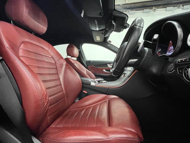 Ｃクラス Ｃ２２０ｄアバンギャルド　ＡＭＧライン　赤本革　レーダーＰ　キーレスＧＯ　純正ナビ　地デジ　Ｂカメラ　シートヒーター　ＰＴＳ　ＬＥＤライト　ＨＵＤ　　ＥＴＣ　Ｂｌｕｅｔｏｏｔｈ　１８ＡＷ（11枚目）