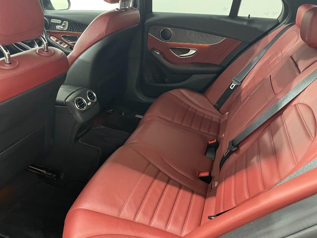 Ｃクラス Ｃ２２０ｄアバンギャルド　ＡＭＧライン　赤本革　レーダーＰ　キーレスＧＯ　純正ナビ　地デジ　Ｂカメラ　シートヒーター　ＰＴＳ　ＬＥＤライト　ＨＵＤ　　ＥＴＣ　Ｂｌｕｅｔｏｏｔｈ　１８ＡＷ（14枚目）