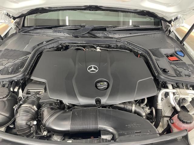 Ｃクラス Ｃ２２０ｄアバンギャルド　ＡＭＧライン　黒本革　レーダーＰ　キーレスＧＯ　純正ナビ　地デジ　Ｂカメラ　シートヒーター　ＰＴＳ　ＬＥＤライト　ＨＵＤ　　ＥＴＣ　Ｂｌｕｅｔｏｏｔｈ　１８ＡＷ（33枚目）
