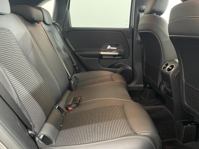 Bクラス B180 レーダーP  キーレスGO 純正ナビ 地デジ ETC Bカメラ ハーフレザー メモリ付きパワーシート シートヒーター  LEDライト Bluetooth PTS  禁煙車 17AW(16枚目)