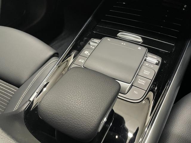 Bクラス B180 レーダーP  キーレスGO 純正ナビ 地デジ ETC Bカメラ ハーフレザー メモリ付きパワーシート シートヒーター  LEDライト Bluetooth PTS  禁煙車 17AW(28枚目)