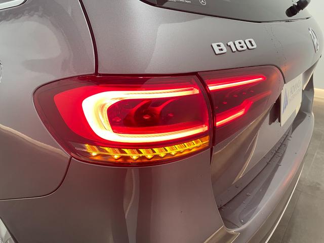 Bクラス B180 レーダーP  キーレスGO 純正ナビ 地デジ ETC Bカメラ ハーフレザー メモリ付きパワーシート シートヒーター  LEDライト Bluetooth PTS  禁煙車 17AW(38枚目)