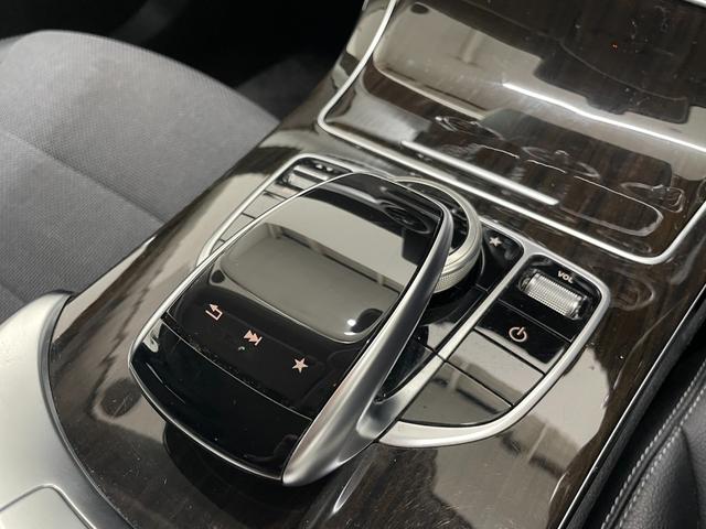 Ｃクラスステーションワゴン Ｃ２００ステーションワゴン　アバンギャルド　レーダーＰ　キーレスＧＯ　純正ナビ　地デジ　Ｂカメラ　ハーフレザー　シートヒーター　ＰＴＳ　電動リアゲート　ＬＥＤライト　ＥＴＣ　Ｂｌｕｅｔｏｏｔｈ　１７ＡＷ（26枚目）