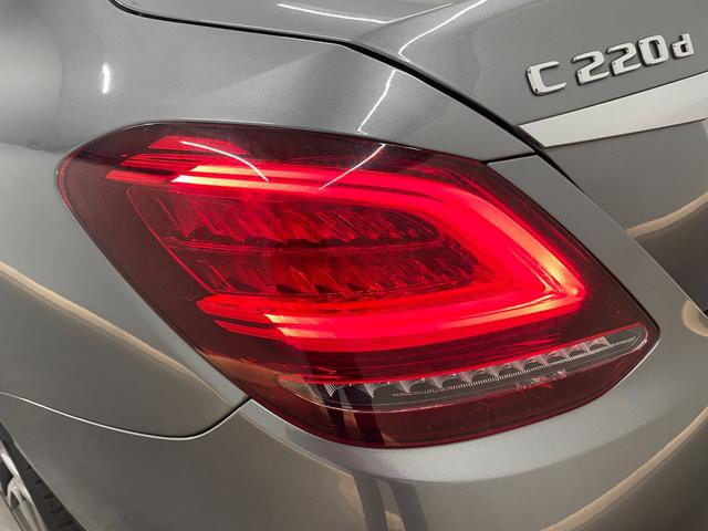 Cクラス C220dアバンギャルド AMGライン 後期型 レーダーP 純正ナビ 地デジ Bカメラ レザーシート シートヒーター LED DSRC Bluetooth HUD カープレイ アンドロイドオート ブルメスター リアゲート PTS 禁煙車(35枚目)