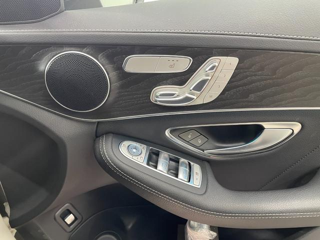 Cクラス C220dアバンギャルド AMGライン レーダーP レザーEX 純正ナビ 地デジ Bカメラ レザーシート シートヒーター LED DSRC Bluetooth HUD PTS ドラレコ リアゲート キーレスGO 禁煙車 純正18AW(55枚目)