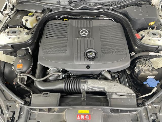 Ｅクラス Ｅ２２０ブルーテック　アバンギャルド　ＡＭＧスポーツＰ　レーダーＰ　純正ナビ　地デジ　３６０カメラ　ハーフレザー　シートヒーター　パワーシート　ＬＥＤ　ＤＳＲＣ　Ｂｌｕｅｔｏｏｔｈ　ＰＴＳ　ドラレコ　キーレスＧＯ　禁煙車　純正１８ＡＷ（19枚目）