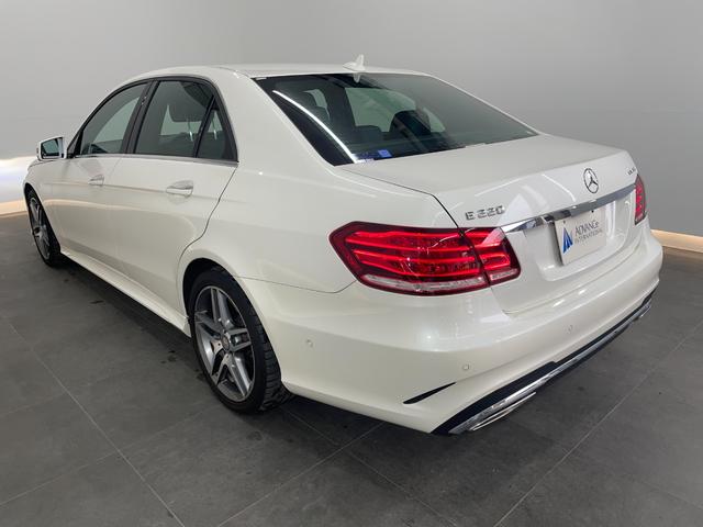 Ｅクラス Ｅ２２０ブルーテック　アバンギャルド　ＡＭＧスポーツＰ　レーダーＰ　純正ナビ　地デジ　３６０カメラ　ハーフレザー　シートヒーター　パワーシート　ＬＥＤ　ＤＳＲＣ　Ｂｌｕｅｔｏｏｔｈ　ＰＴＳ　ドラレコ　キーレスＧＯ　禁煙車　純正１８ＡＷ（22枚目）