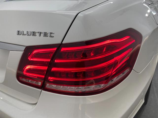 Ｅクラス Ｅ２２０ブルーテック　アバンギャルド　ＡＭＧスポーツＰ　レーダーＰ　純正ナビ　地デジ　３６０カメラ　ハーフレザー　シートヒーター　パワーシート　ＬＥＤ　ＤＳＲＣ　Ｂｌｕｅｔｏｏｔｈ　ＰＴＳ　ドラレコ　キーレスＧＯ　禁煙車　純正１８ＡＷ（34枚目）