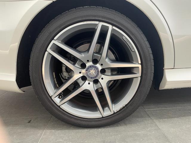 Ｅクラス Ｅ２２０ブルーテック　アバンギャルド　ＡＭＧスポーツＰ　レーダーＰ　純正ナビ　地デジ　３６０カメラ　ハーフレザー　シートヒーター　パワーシート　ＬＥＤ　ＤＳＲＣ　Ｂｌｕｅｔｏｏｔｈ　ＰＴＳ　ドラレコ　キーレスＧＯ　禁煙車　純正１８ＡＷ（42枚目）