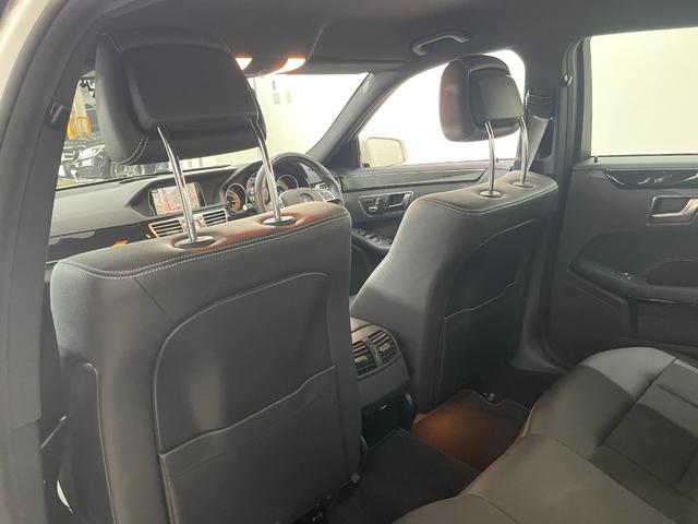 Ｅクラス Ｅ２２０ブルーテック　アバンギャルド　ＡＭＧスポーツＰ　レーダーＰ　純正ナビ　地デジ　３６０カメラ　ハーフレザー　シートヒーター　パワーシート　ＬＥＤ　ＤＳＲＣ　Ｂｌｕｅｔｏｏｔｈ　ＰＴＳ　ドラレコ　キーレスＧＯ　禁煙車　純正１８ＡＷ（51枚目）