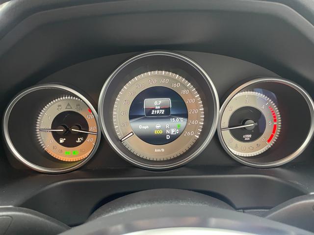 Ｅクラス Ｅ２２０ブルーテック　アバンギャルド　ＡＭＧスポーツＰ　レーダーＰ　純正ナビ　地デジ　３６０カメラ　ハーフレザー　シートヒーター　パワーシート　ＬＥＤ　ＤＳＲＣ　Ｂｌｕｅｔｏｏｔｈ　ＰＴＳ　ドラレコ　キーレスＧＯ　禁煙車　純正１８ＡＷ（52枚目）