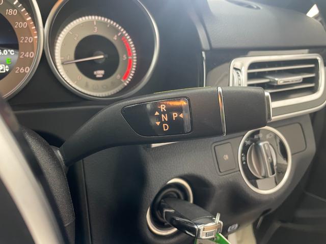 Ｅクラス Ｅ２２０ブルーテック　アバンギャルド　ＡＭＧスポーツＰ　レーダーＰ　純正ナビ　地デジ　３６０カメラ　ハーフレザー　シートヒーター　パワーシート　ＬＥＤ　ＤＳＲＣ　Ｂｌｕｅｔｏｏｔｈ　ＰＴＳ　ドラレコ　キーレスＧＯ　禁煙車　純正１８ＡＷ（59枚目）