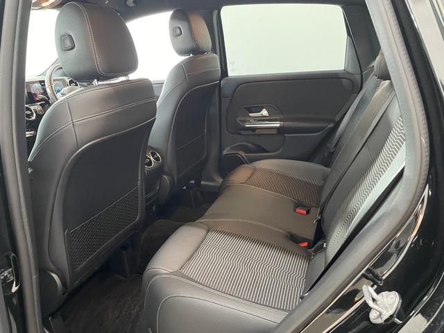 Ｂクラス Ｂ１８０　ワンオーナー　レーダーＰ　純正ナビ　地デジ　Ｂカメラ　ハーフレザー　シートヒーター　パワーシート　ＬＥＤ　ＤＳＲＣ　Ｂｌｕｅｔｏｏｔｈ　ＰＴＳ　ドラレコ　電動リアゲート　キーレスＧＯ　禁煙車　１７ＡＷ（52枚目）