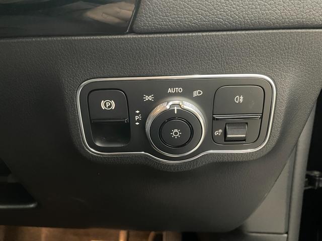 Ｂクラス Ｂ１８０　ワンオーナー　レーダーＰ　純正ナビ　地デジ　Ｂカメラ　ハーフレザー　シートヒーター　パワーシート　ＬＥＤ　ＤＳＲＣ　Ｂｌｕｅｔｏｏｔｈ　ＰＴＳ　ドラレコ　電動リアゲート　キーレスＧＯ　禁煙車　１７ＡＷ（60枚目）