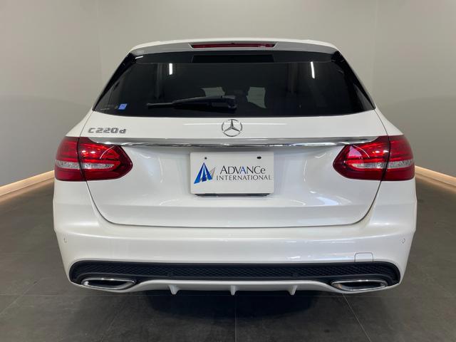 Ｃクラスステーションワゴン Ｃ２２０ｄ　ステーションワゴン　スポーツ　レーダーＰ　純正ナビ　地デジ　Ｂカメラ　レザーシート　シートヒーター　Ｄ席パワーシート　パドルシフト　ＬＥＤ　ＤＳＲＣ　Ｂｌｕｅｔｏｏｔｈ　ＰＴＳ　電動リアゲート　キーレスＧＯ　禁煙車　１８ＡＷ（7枚目）