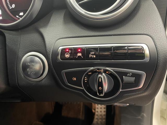 Ｃクラスステーションワゴン Ｃ２２０ｄ　ステーションワゴン　スポーツ　レーダーＰ　純正ナビ　地デジ　Ｂカメラ　レザーシート　シートヒーター　Ｄ席パワーシート　パドルシフト　ＬＥＤ　ＤＳＲＣ　Ｂｌｕｅｔｏｏｔｈ　ＰＴＳ　電動リアゲート　キーレスＧＯ　禁煙車　１８ＡＷ（18枚目）