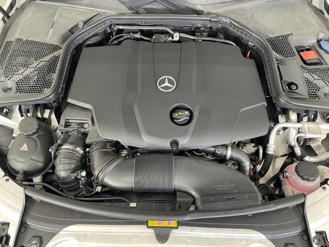 Ｃクラスステーションワゴン Ｃ２２０ｄ　ステーションワゴン　スポーツ　レーダーＰ　純正ナビ　地デジ　Ｂカメラ　レザーシート　シートヒーター　Ｄ席パワーシート　パドルシフト　ＬＥＤ　ＤＳＲＣ　Ｂｌｕｅｔｏｏｔｈ　ＰＴＳ　電動リアゲート　キーレスＧＯ　禁煙車　１８ＡＷ（21枚目）