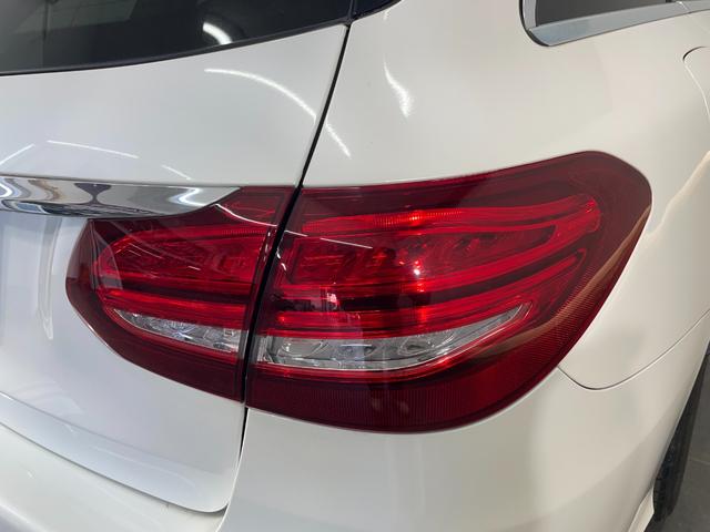 Ｃクラスステーションワゴン Ｃ２２０ｄ　ステーションワゴン　スポーツ　レーダーＰ　純正ナビ　地デジ　Ｂカメラ　レザーシート　シートヒーター　Ｄ席パワーシート　パドルシフト　ＬＥＤ　ＤＳＲＣ　Ｂｌｕｅｔｏｏｔｈ　ＰＴＳ　電動リアゲート　キーレスＧＯ　禁煙車　１８ＡＷ（35枚目）