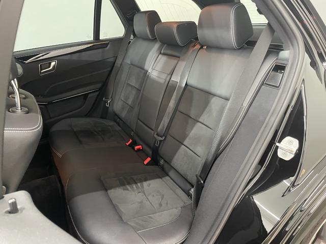 Ｅクラスステーションワゴン Ｅ２２０ブルーテック　ステーションワゴン　アバンＧ　ＡＭＧスポーツＰ　レーダーＰ　純正ナビ　３６０カメラ　ハーフレザー　シートヒーター　パワーシート　ＬＥＤ　ＤＳＲＣ　Ｂｌｕｅｔｏｏｔｈ　ドラレコ　ＰＴＳ　電動リアゲート　キーレスＧＯ　禁煙車　１８ＡＷ（13枚目）