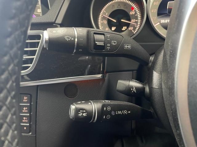 Ｅクラスステーションワゴン Ｅ２２０ブルーテック　ステーションワゴン　アバンＧ　ＡＭＧスポーツＰ　レーダーＰ　純正ナビ　３６０カメラ　ハーフレザー　シートヒーター　パワーシート　ＬＥＤ　ＤＳＲＣ　Ｂｌｕｅｔｏｏｔｈ　ドラレコ　ＰＴＳ　電動リアゲート　キーレスＧＯ　禁煙車　１８ＡＷ（18枚目）