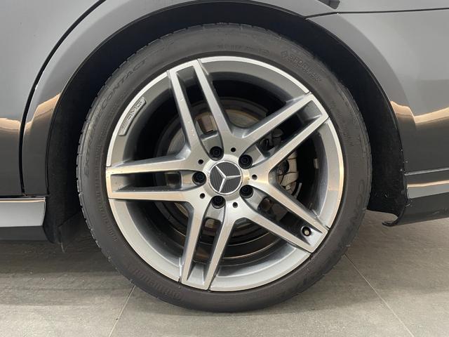 Ｅクラスステーションワゴン Ｅ２２０ブルーテック　ステーションワゴン　アバンＧ　ＡＭＧスポーツＰ　レーダーＰ　純正ナビ　３６０カメラ　ハーフレザー　シートヒーター　パワーシート　ＬＥＤ　ＤＳＲＣ　Ｂｌｕｅｔｏｏｔｈ　ドラレコ　ＰＴＳ　電動リアゲート　キーレスＧＯ　禁煙車　１８ＡＷ（45枚目）