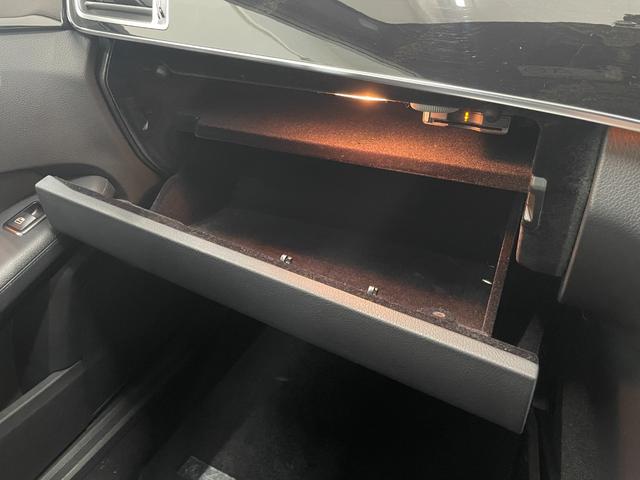 Ｅクラスステーションワゴン Ｅ２２０ブルーテック　ステーションワゴン　アバンＧ　ＡＭＧスポーツＰ　レーダーＰ　純正ナビ　３６０カメラ　ハーフレザー　シートヒーター　パワーシート　ＬＥＤ　ＤＳＲＣ　Ｂｌｕｅｔｏｏｔｈ　ドラレコ　ＰＴＳ　電動リアゲート　キーレスＧＯ　禁煙車　１８ＡＷ（61枚目）