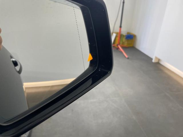 Ｅクラスステーションワゴン Ｅ２２０ブルーテック　ステーションワゴン　アバンＧ　ＡＭＧスポーツＰ　レーダーＰ　純正ナビ　３６０カメラ　ハーフレザー　シートヒーター　パワーシート　ＬＥＤ　ＤＳＲＣ　Ｂｌｕｅｔｏｏｔｈ　ドラレコ　ＰＴＳ　電動リアゲート　キーレスＧＯ　禁煙車　１８ＡＷ（64枚目）