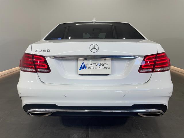 Ｅクラス Ｅ２５０　アバンギャルド　ＡＭＧスポーツＰ　レーダーＰ　純正ナビ　地デジ　Ｂカメラ　レザーシート　シートヒーター　パドルシフト　ＬＥＤ　ＤＳＲＣ　Ｂｌｕｅｔｏｏｔｈ　ＰＴＳ　ドラレコ　キーレスＧＯ　禁煙車　１８ＡＷ（7枚目）