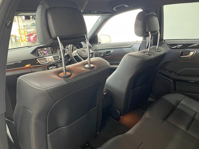 Ｅクラス Ｅ２５０　アバンギャルド　ＡＭＧスポーツＰ　レーダーＰ　純正ナビ　地デジ　Ｂカメラ　レザーシート　シートヒーター　パドルシフト　ＬＥＤ　ＤＳＲＣ　Ｂｌｕｅｔｏｏｔｈ　ＰＴＳ　ドラレコ　キーレスＧＯ　禁煙車　１８ＡＷ（52枚目）