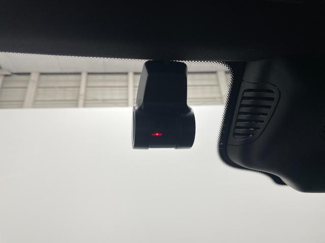 Ｅクラス Ｅ２５０　アバンギャルド　ＡＭＧスポーツＰ　レーダーＰ　純正ナビ　地デジ　Ｂカメラ　レザーシート　シートヒーター　パドルシフト　ＬＥＤ　ＤＳＲＣ　Ｂｌｕｅｔｏｏｔｈ　ＰＴＳ　ドラレコ　キーレスＧＯ　禁煙車　１８ＡＷ（61枚目）