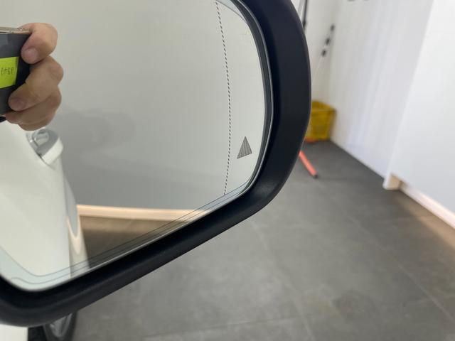 Ｃクラスステーションワゴン Ｃ２００　ステーションワゴン　スポーツ　レーダーＰ　純正ナビ　地デジ　Ｂカメラ　レザーシート　シートヒーター　Ｄ席パワーシート　ＬＥＤ　ＤＳＲＣ　Ｂｌｕｅｔｏｏｔｈ　ＰＴＳ　ＨＵＤ　電動リアゲート　キーレスＧＯ　禁煙車　１８ＡＷ（67枚目）