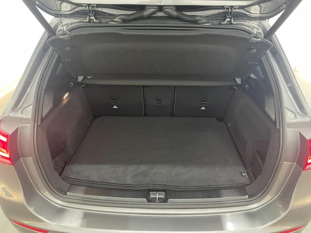 Ｂクラス Ｂ１８０　１オーナー　レーダーＰ　純正ナビ　地デジ　Ｂカメラ　ハーフレザー　シートヒーター　パワーシート　ＬＥＤ　ＤＳＲＣ　Ｂｌｕｅｔｏｏｔｈ　ＰＴＳ　ドラレコ　電動リアゲート　キーレスＧＯ　禁煙車　１７ＡＷ（20枚目）