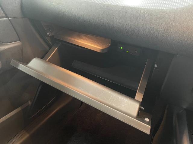 Ｂクラス Ｂ１８０　１オーナー　レーダーＰ　純正ナビ　地デジ　Ｂカメラ　ハーフレザー　シートヒーター　パワーシート　ＬＥＤ　ＤＳＲＣ　Ｂｌｕｅｔｏｏｔｈ　ＰＴＳ　ドラレコ　電動リアゲート　キーレスＧＯ　禁煙車　１７ＡＷ（65枚目）