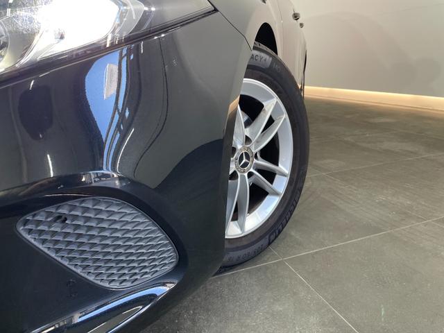 Aクラス A180 1オーナー レーダーP 純正ナビ 地デジ Bカメラ ハーフレザー パドルシフト LED DSRC Bluetooth ドラレコ 禁煙車 16AW(9枚目)