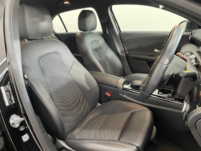 Aクラス A180 1オーナー レーダーP 純正ナビ 地デジ Bカメラ ハーフレザー パドルシフト LED DSRC Bluetooth ドラレコ 禁煙車 16AW(11枚目)